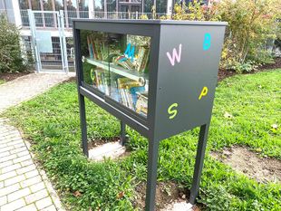 Einweihung des neuen öffentlichen Bücherschranks der Gemeinde Malsch